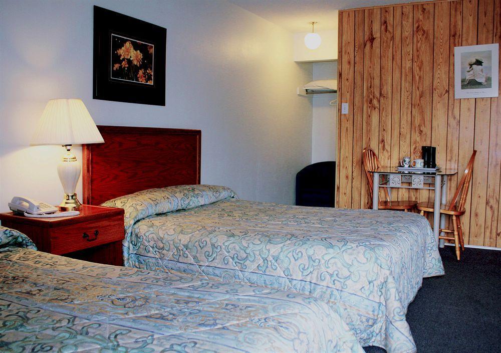 Lake City Motel Dartmouth Exterior foto