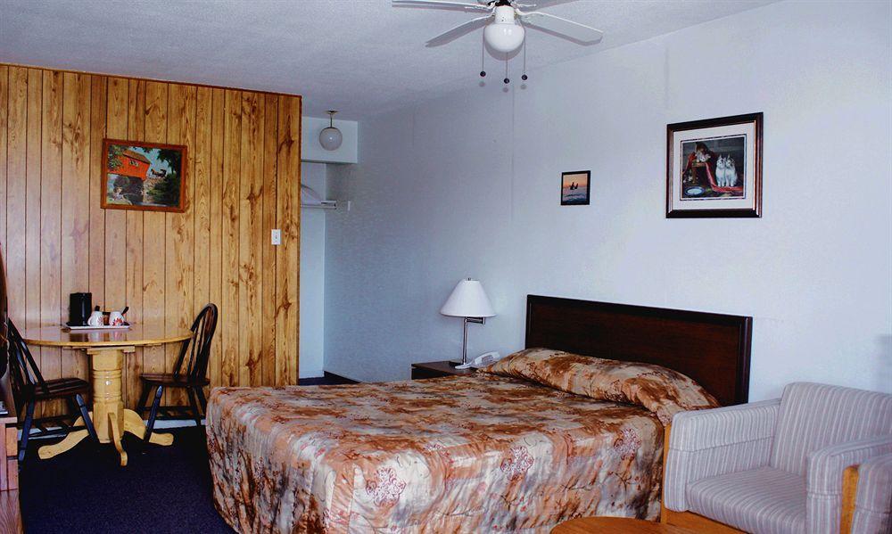 Lake City Motel Dartmouth Exterior foto