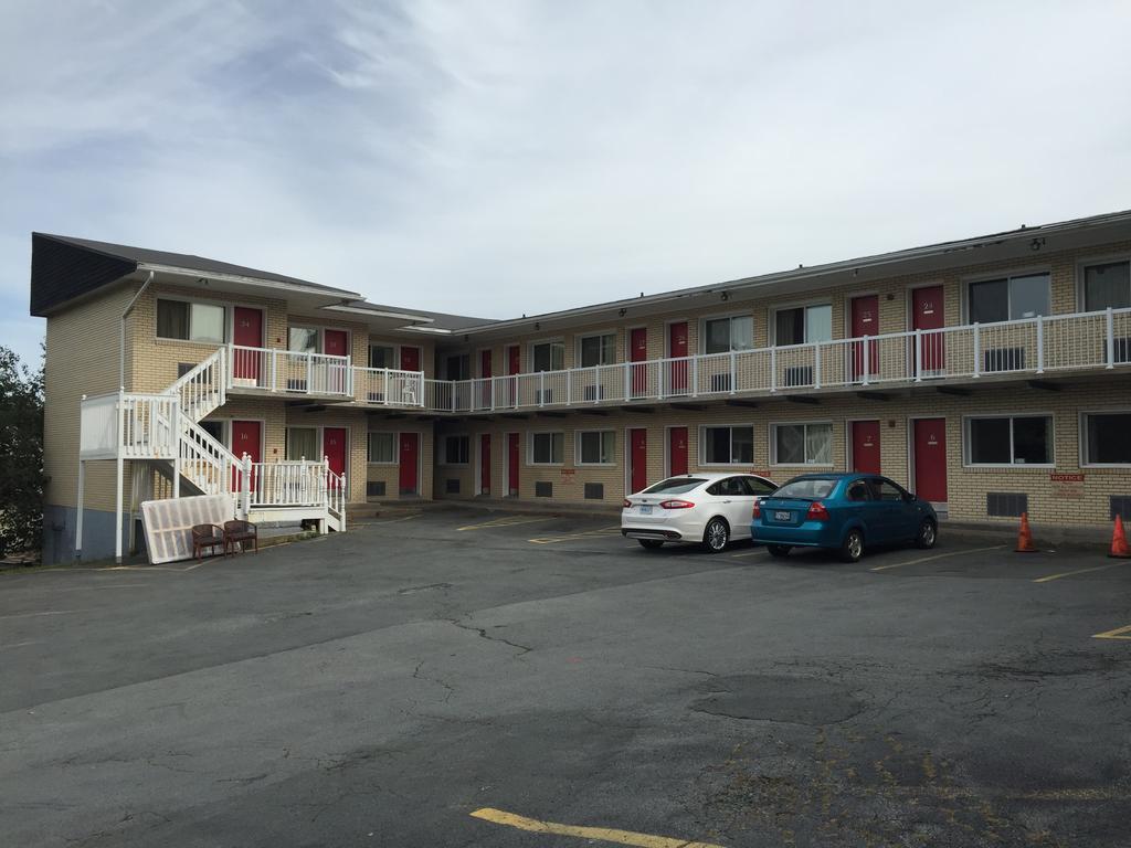 Lake City Motel Dartmouth Exterior foto