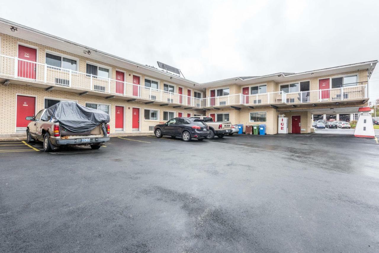 Lake City Motel Dartmouth Exterior foto
